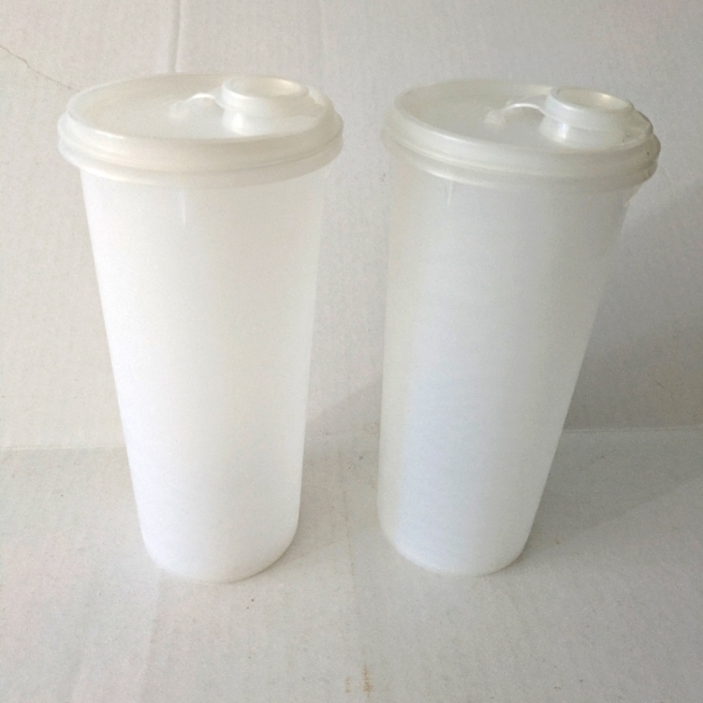 Tupperware Canister Storage Container 262-3 & 603-1(lid). Set of 2.